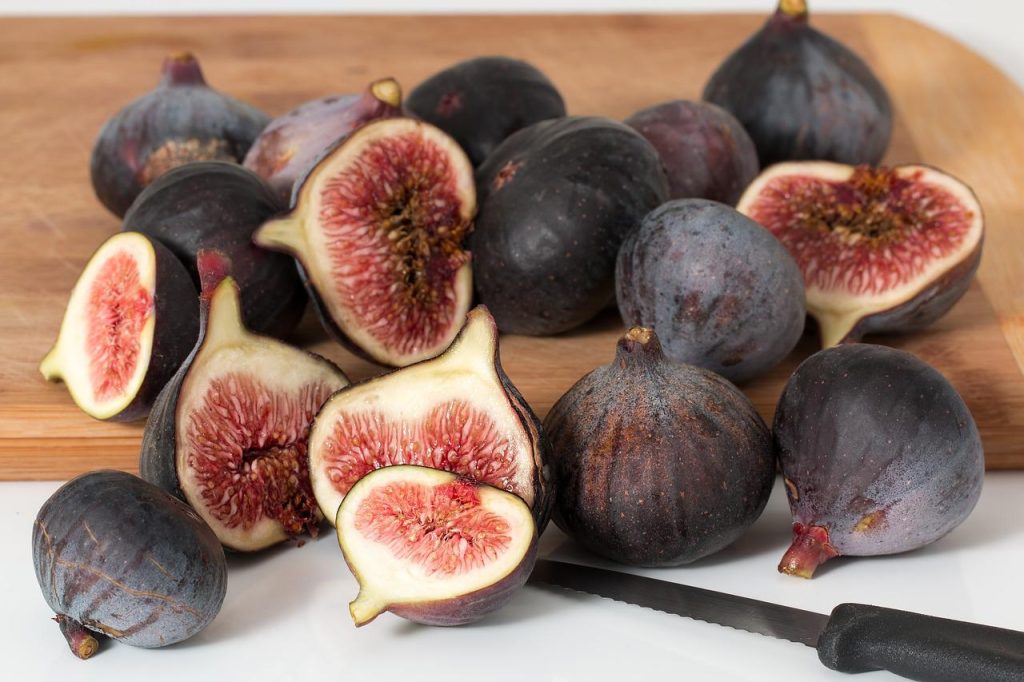 figs, fruits, fresh-2079166.jpg